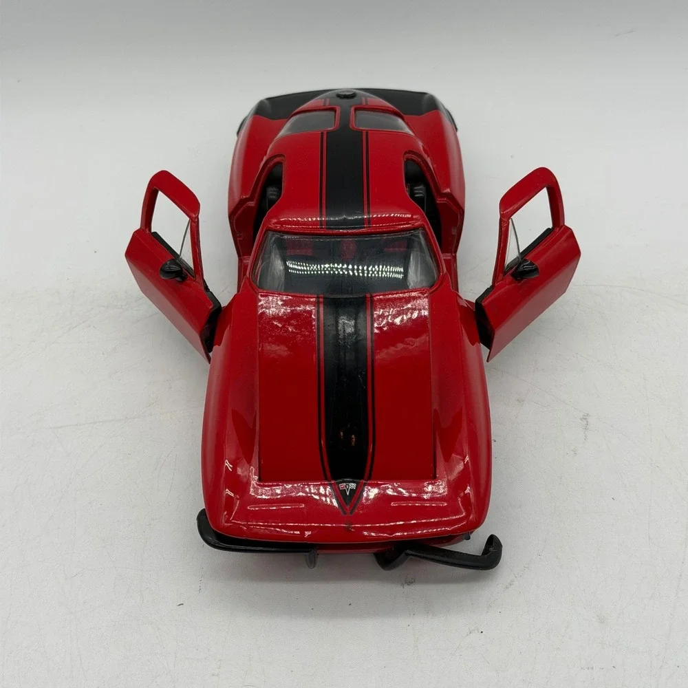 Jada Toys 90345 Bigtime Muscle 1/24 Red 1963 Chevy Corvette StingRay Diecast Car